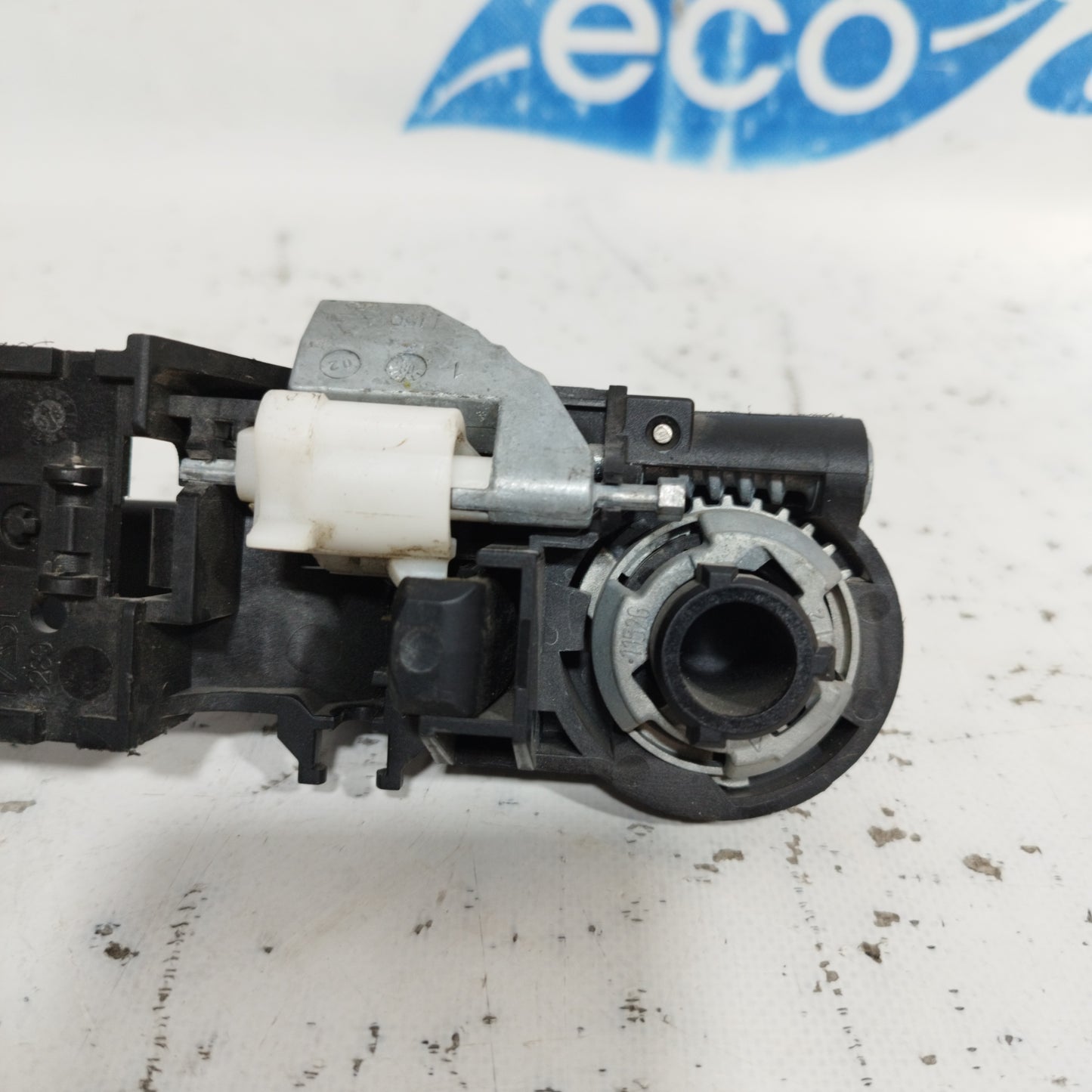 Front right external handle Renault Clio 2008 Code: 226524 ecoAC8390