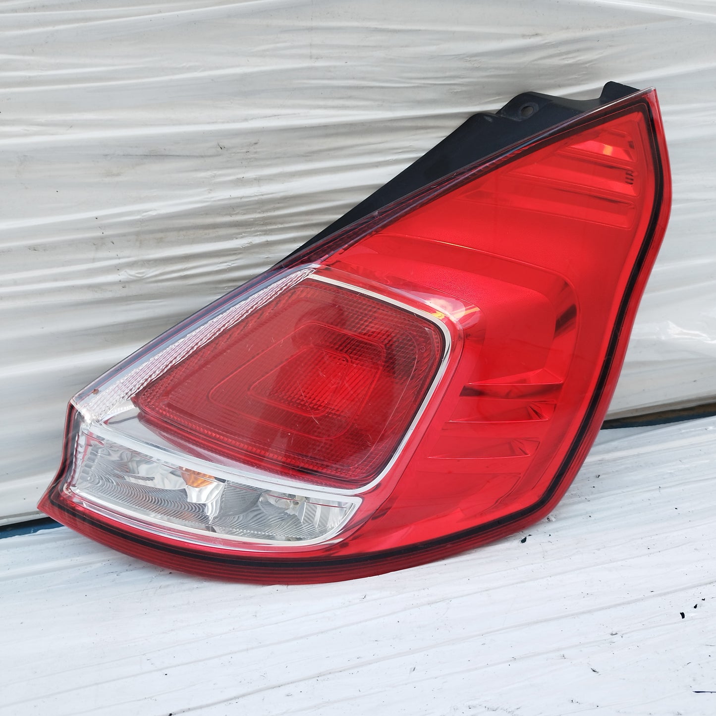 Fanale posteriore dx Ford Fiesta 2010 cod: C1BB-13404-A ecoDM225