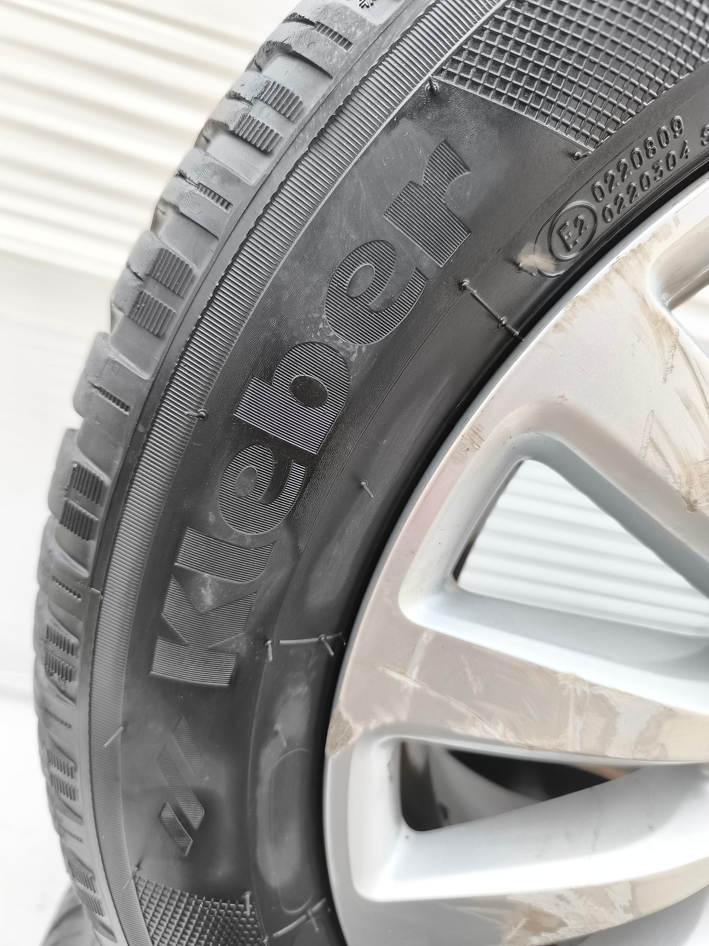 Gomme e cerchi Fiat 500L anno 2013 ecoAG7913