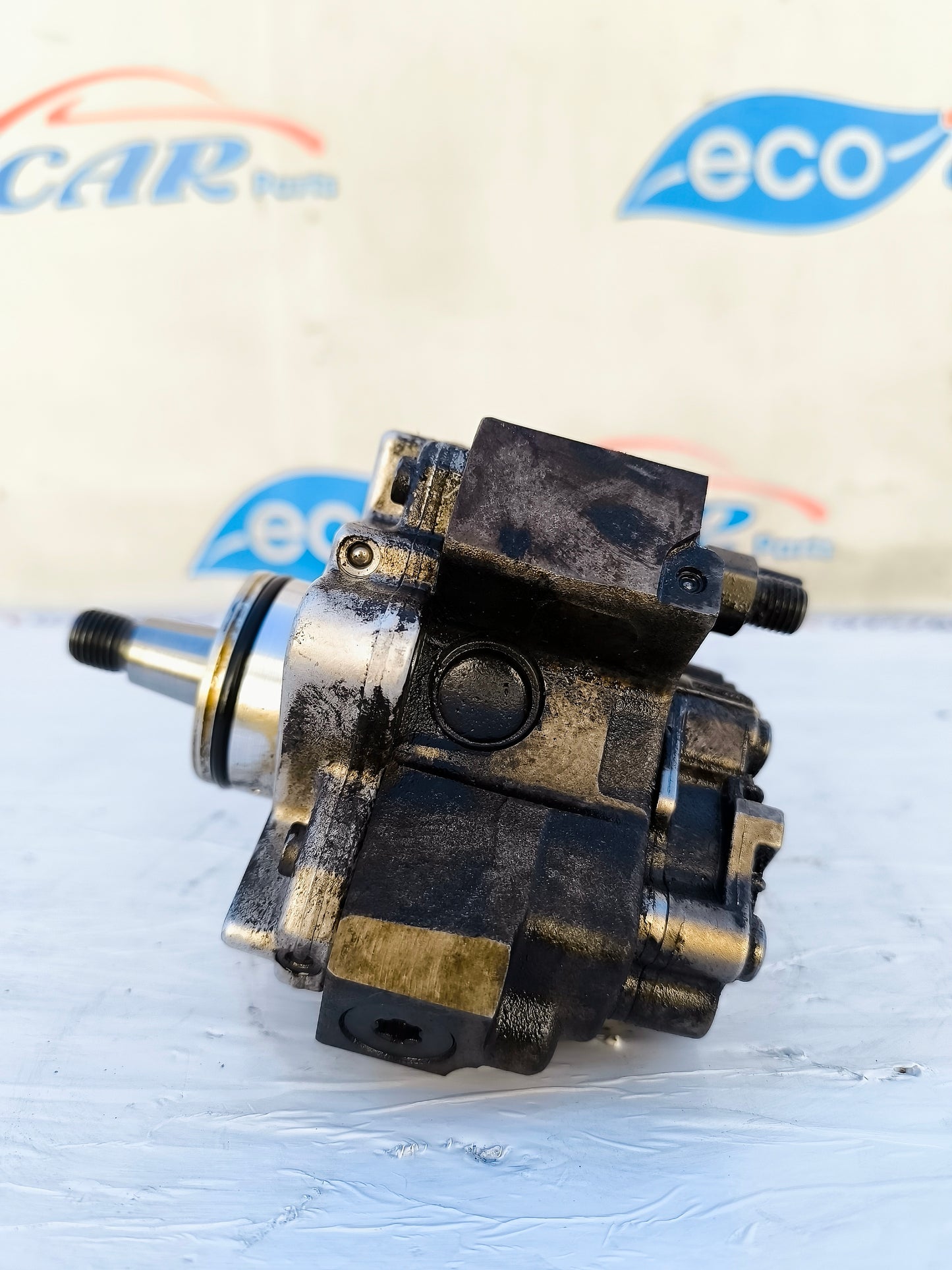 Bosch Common-Rail-Einspritzpumpe für Opel Movano/Renault Master/Espace 2.2 DCI, Teilenummer 0445010033, Baujahr 2005, ecoAG6044