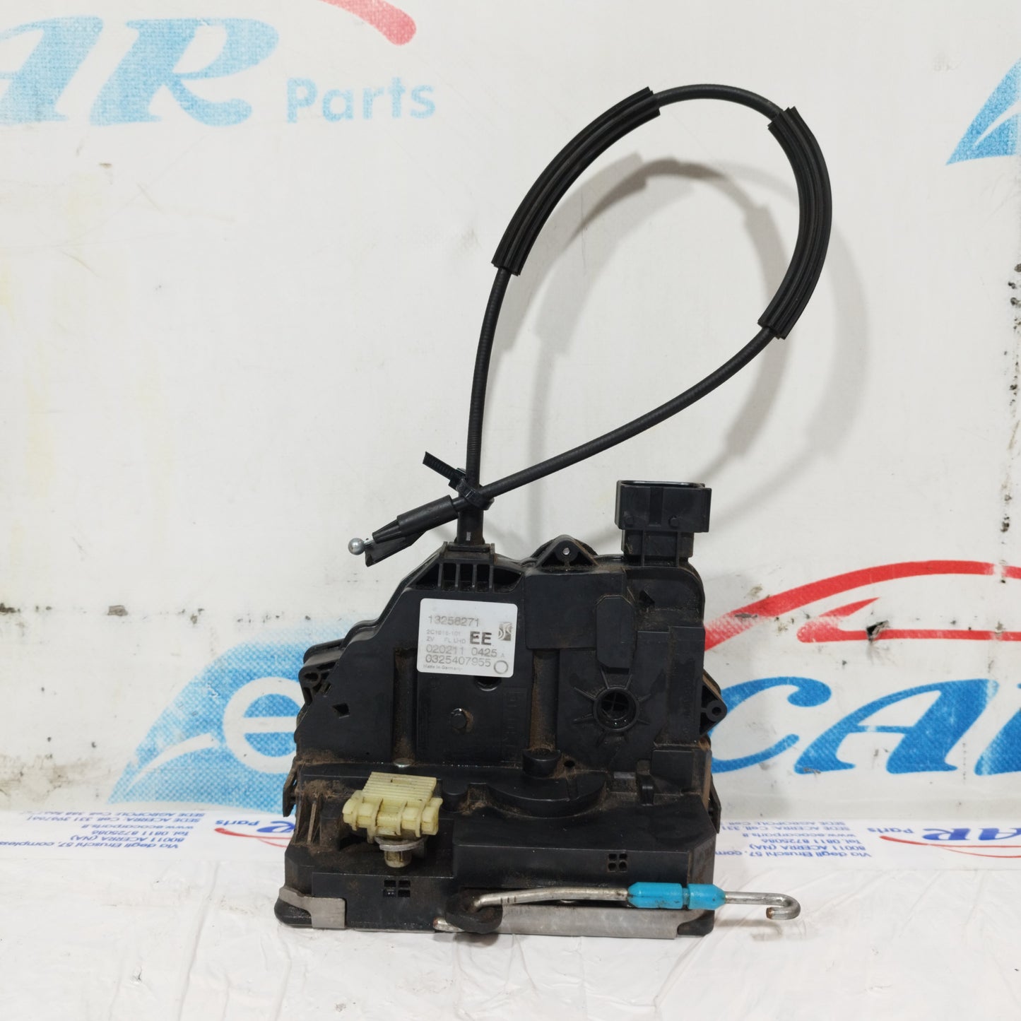 Front left lock Opel Meriva B 6 pin 2012 code: 13258271 ecoAC3829