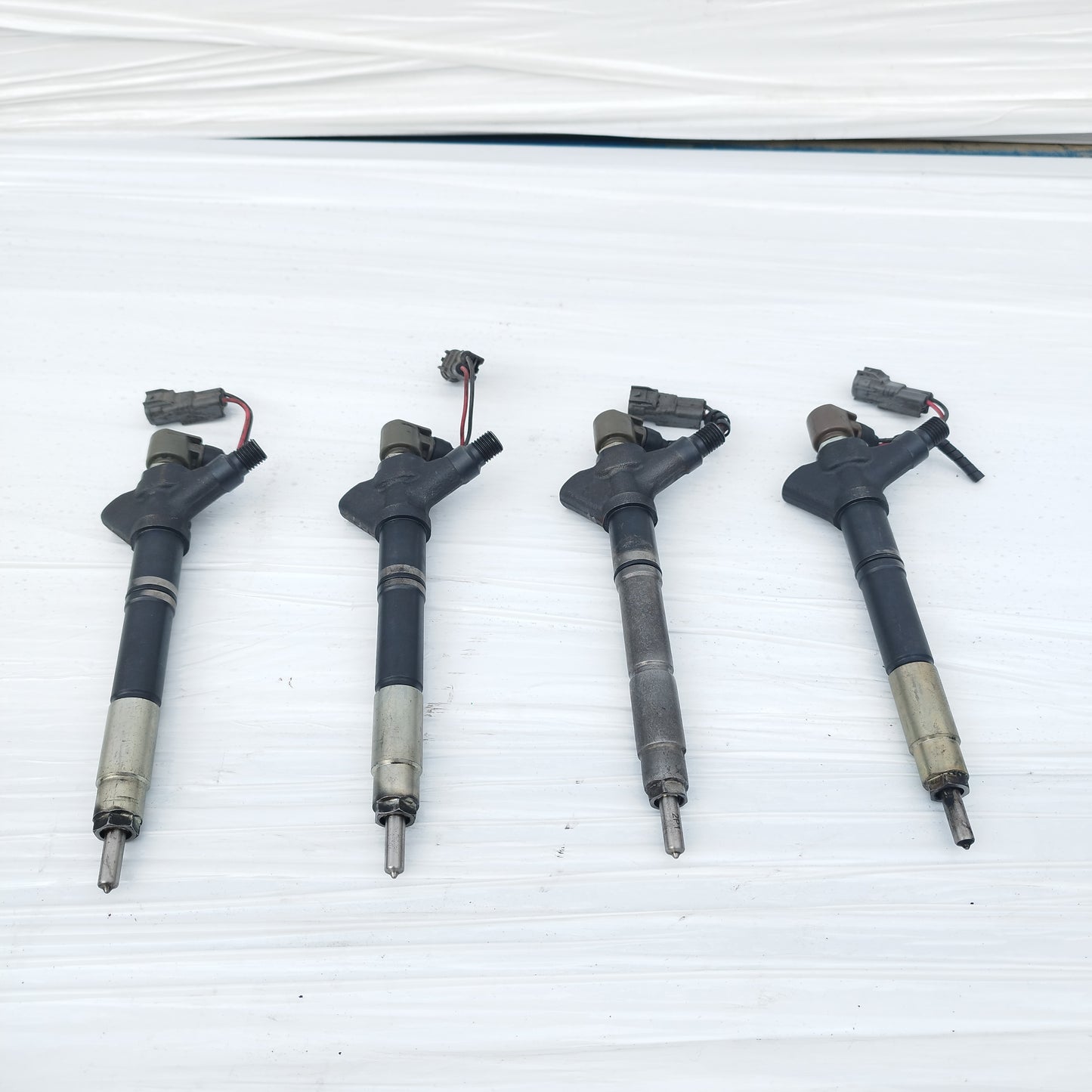 Iniettori Denso Toyota Avensis 2.2 D 2006 cod: 23670-26011 ecoAC15716