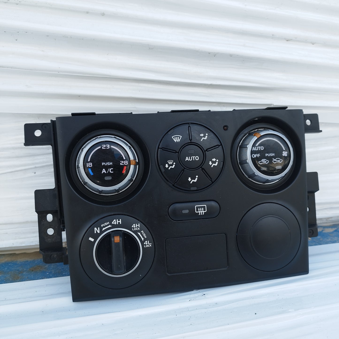 Pulsantiera a / c Suzuki Grand Vitara 2005-2010 cod: 39510-65jd2-czj ecoAC15831