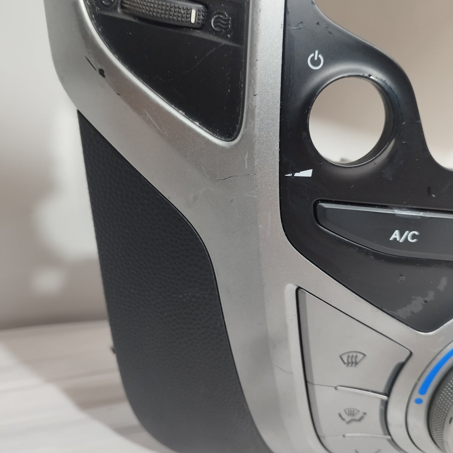 Consolle Centrale Hyundai Ix20 2012 Cod: 84740-1K610 ecoAC12038