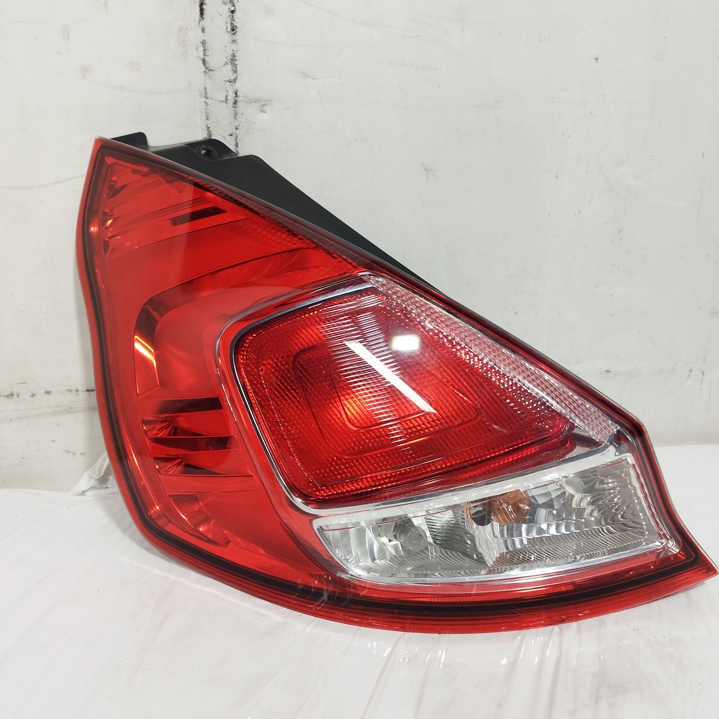 Fanale posteriore sx Ford Fiesta (MK7) VI 2013-2017 Restyling cod: C1BB-13405-A ecoAC16546