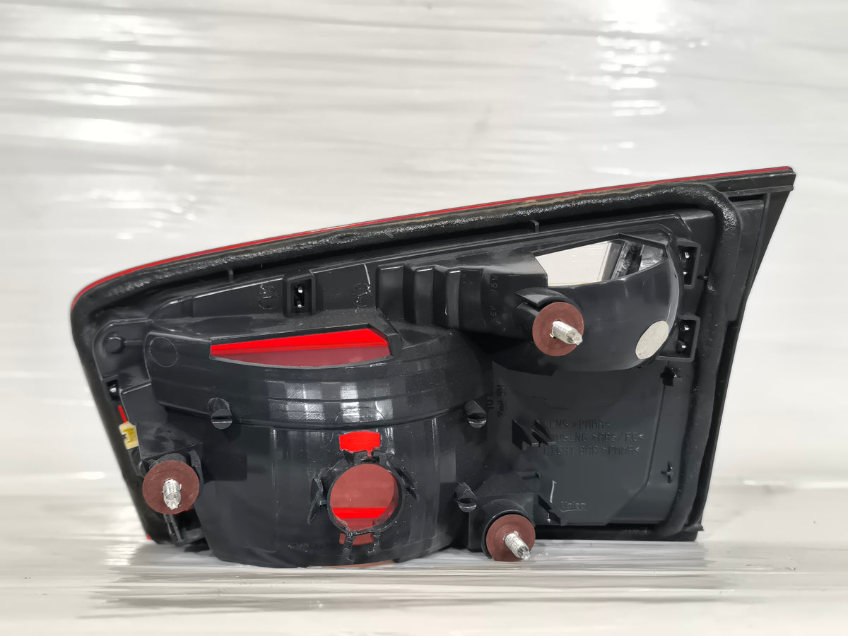 Fanale posteriore interno sx a led Bmw serie 5 F11 SW cod: 89505511 ecoAG9963