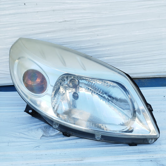 Fanale anteriore dx Dacia Sandero 2009 cod: 00269997 ecoDM135