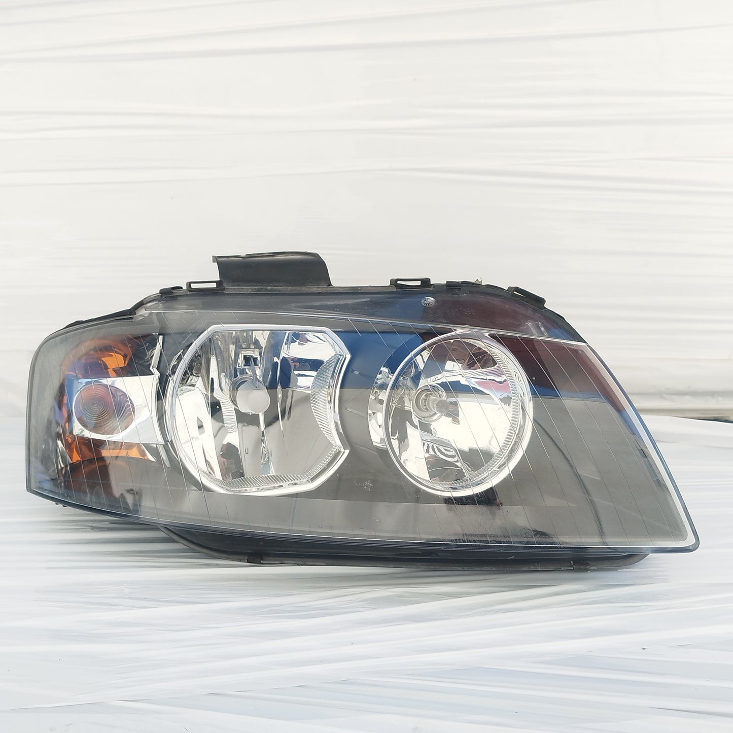 Fanale anteriore dx Audi A3 (8P1) 2003-2008 cod: 8P0941004K ecoDM276