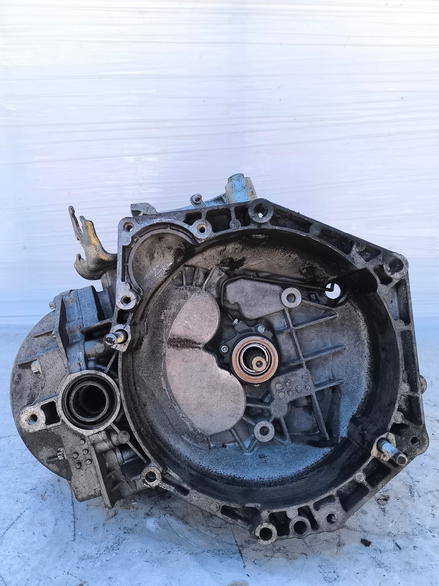 Venduto Cambio manuale Opel Insignia 2.0 D anno 2009 6M cod: 55569882 ecoAG8243