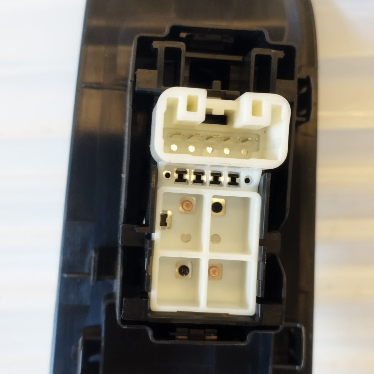 Pulsantiera alzacristalli anteriore dx Toyota Aygo X (AB70) 2022-2025 cod: M555391 ecoAC17538
