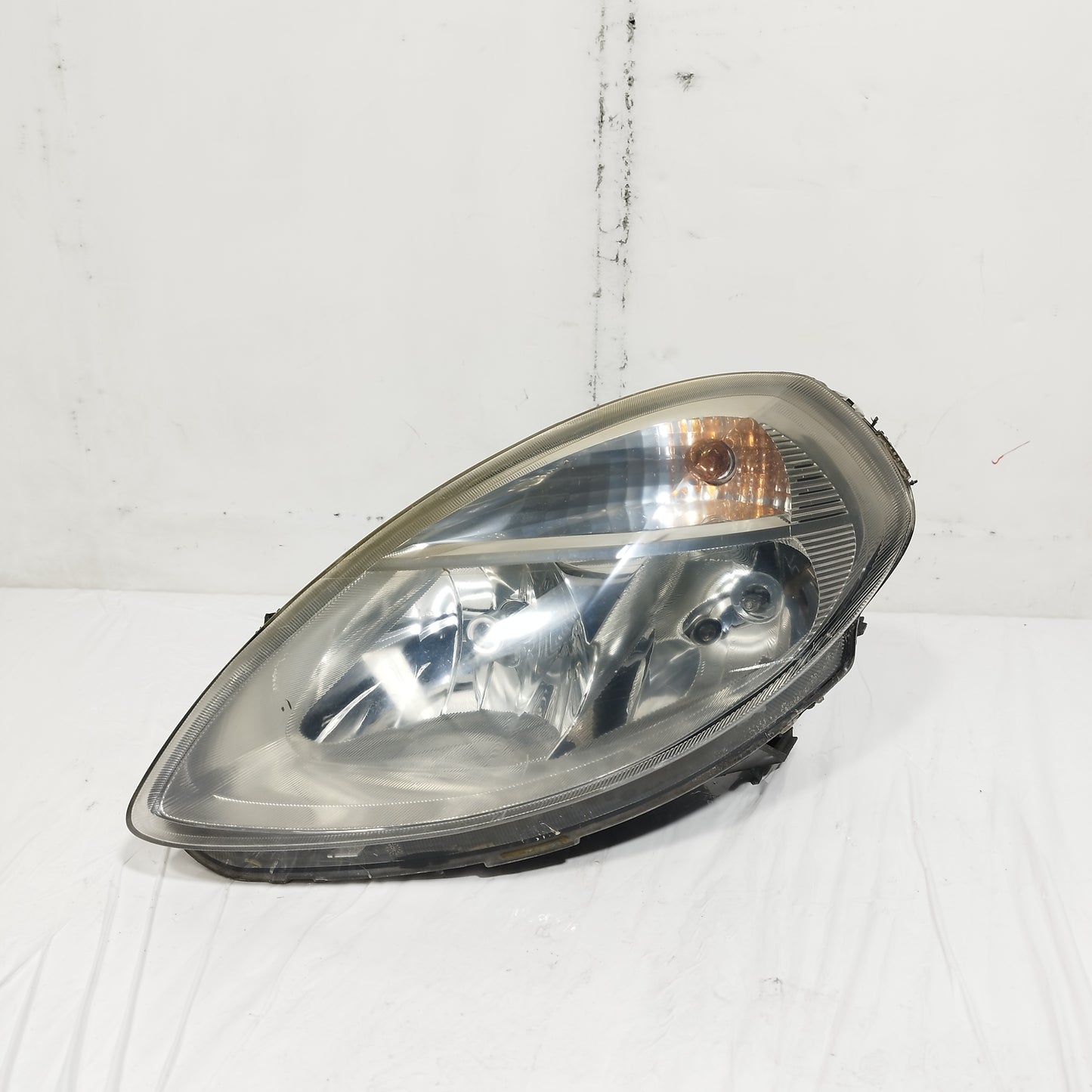 Fanale anteriore sx Lancia Ypsilon 2003-2006 cod: 27053100L ecoAC14750