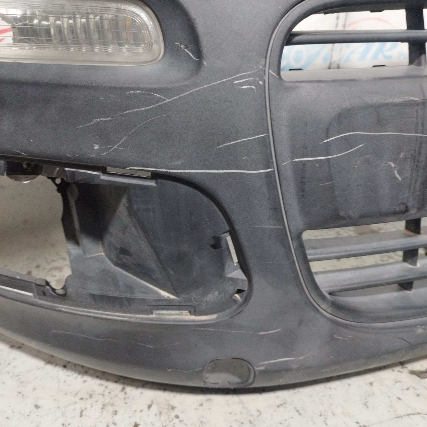 Schwarzer Kunststoff-Frontstoßfänger Fiat New Panda ecoAC10227