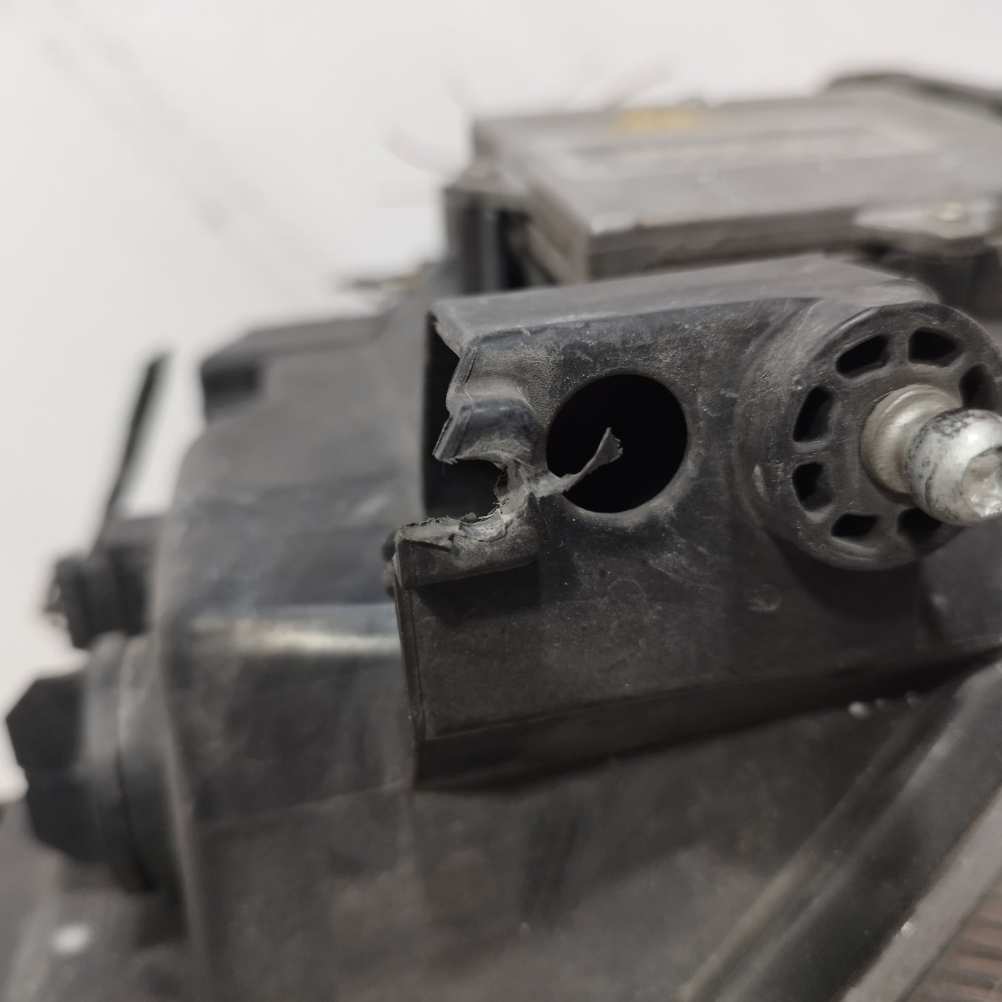 Fanale anteriore sx Mercedes Classe S W220 2003 Xenon Cod: 0301178273 ecoAC13664