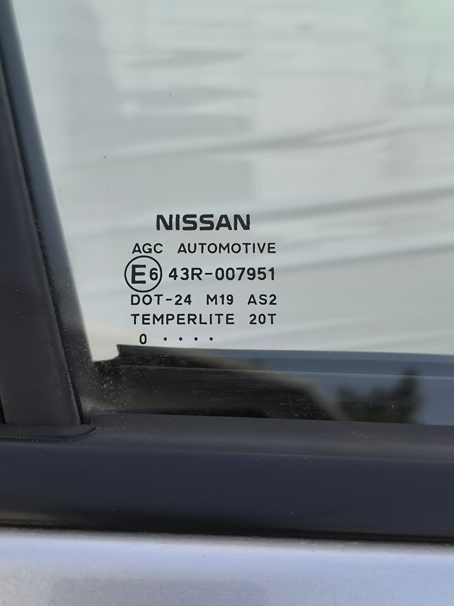 Sportello anteriore dx grigio Nissan Juke (F15) anno 2010-2019 ecoAG8609