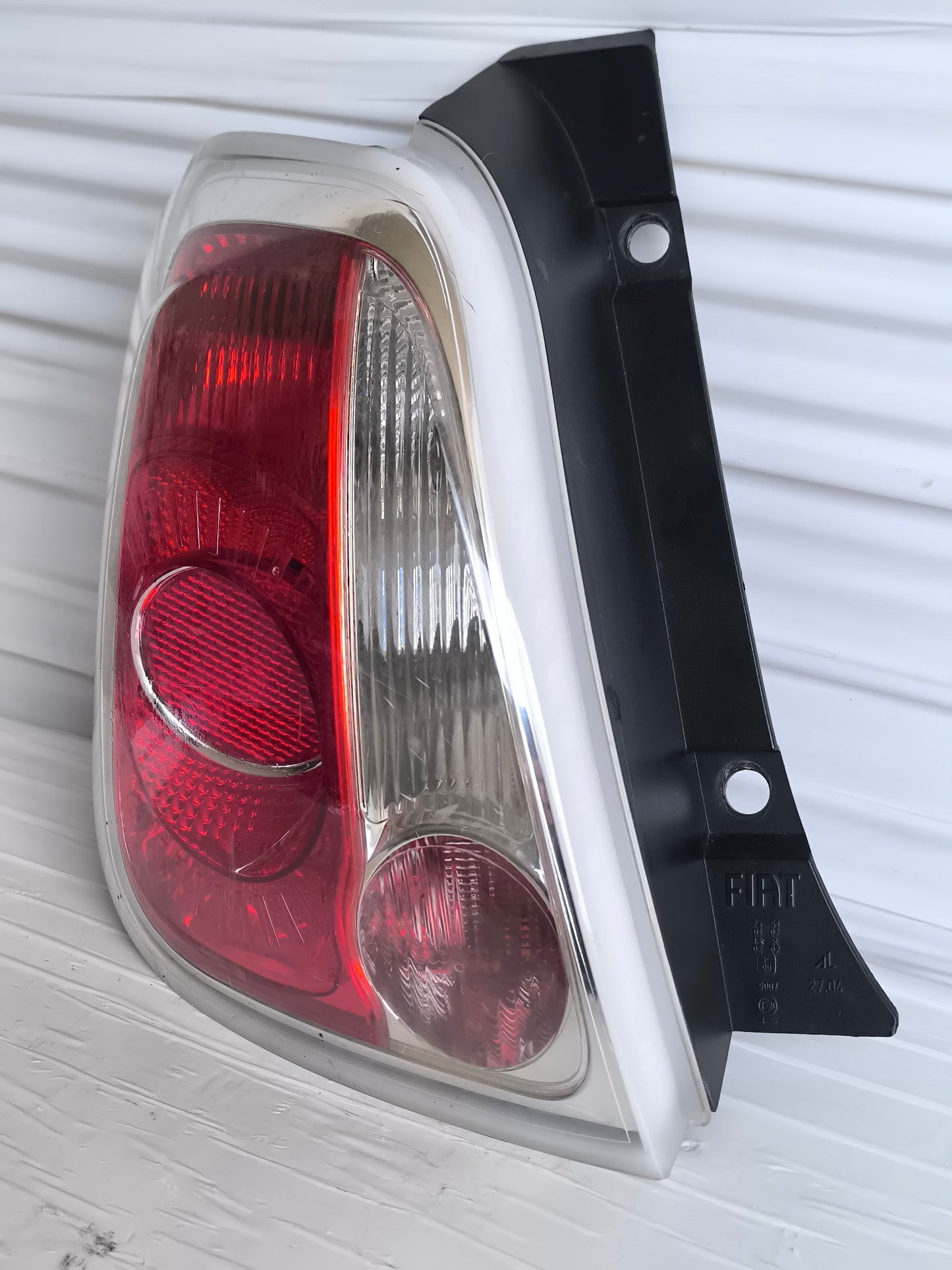 Fanale posteriore sx Fiat 500 (312) anno 2007-2014 ecoAG8539