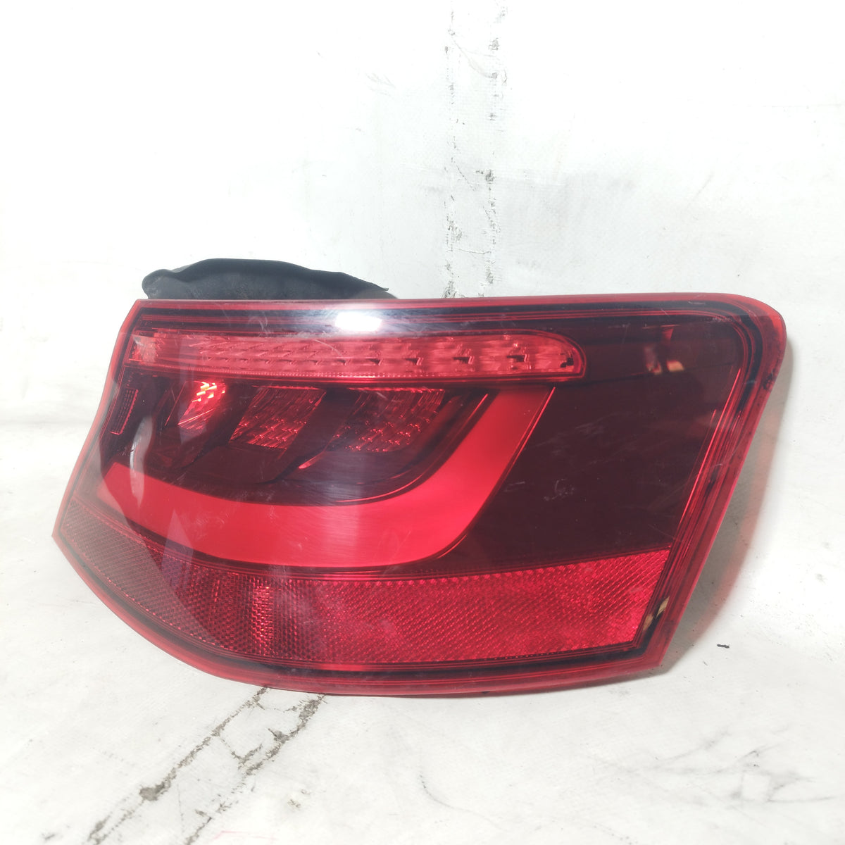 Fanale posteriore esterno dx a Led Audi A3 2012-2016 8v 3 porte cod: 81060202 ecoDM461