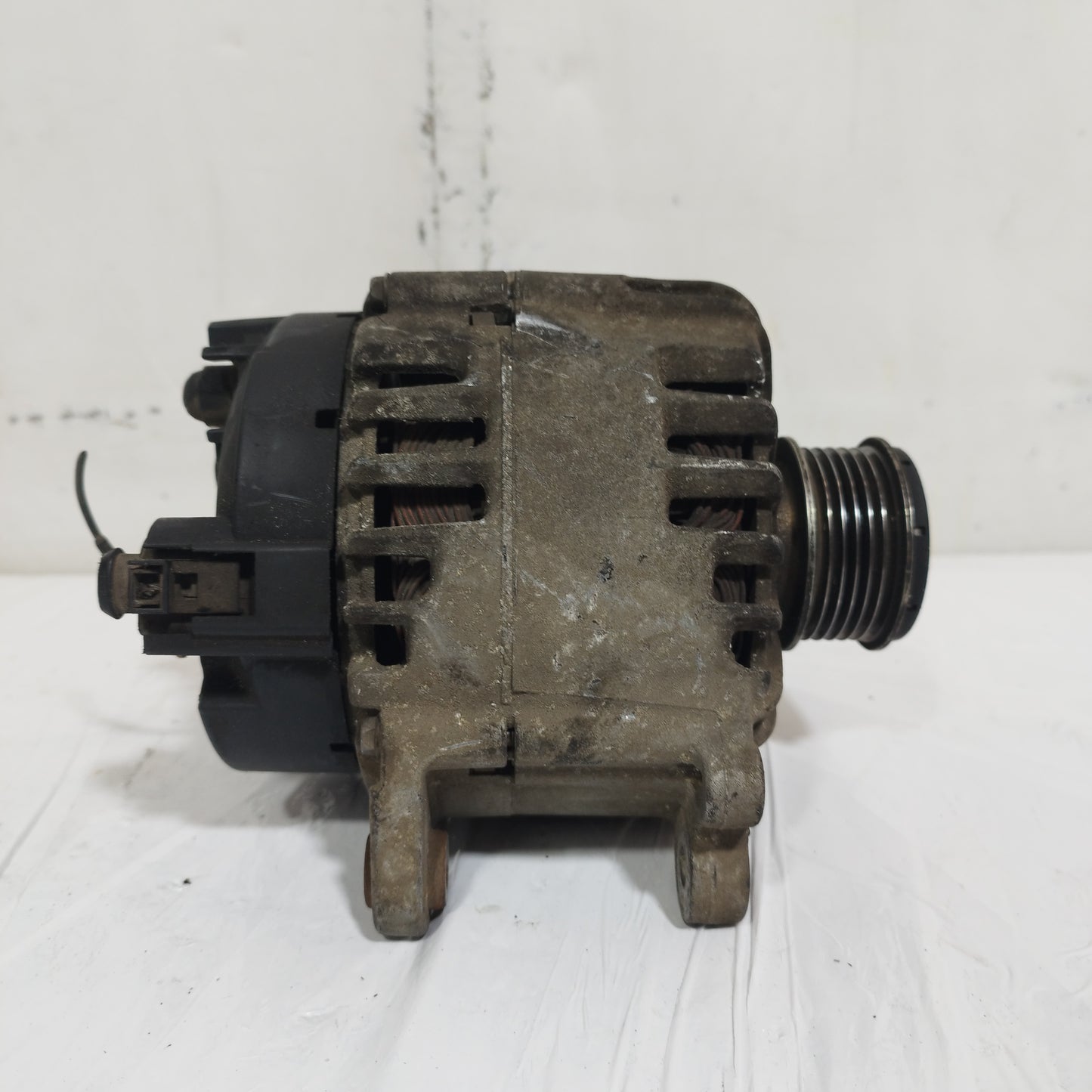 Alternatore Audi / Volkswagen Golf 6 2.0 TDI 2010 2 pin cod: 03L903023A ecoAC15329