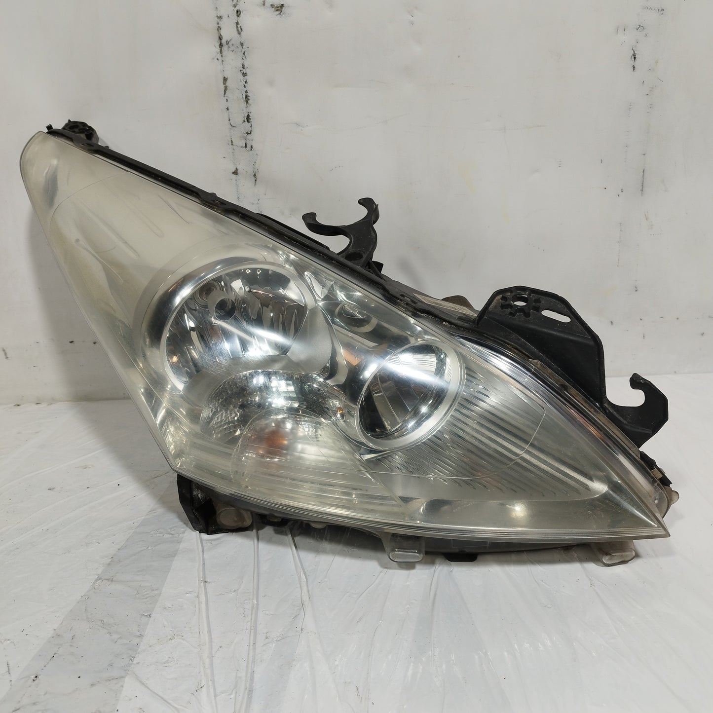 Fanale anteriore dx Peugeot 5008 2013 cod: 9682519080 ecoAC15123