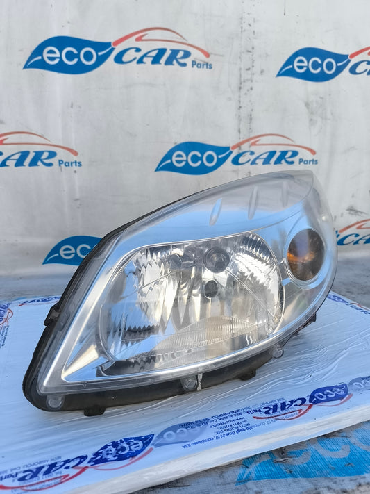 Fanale anteriore sx Dacia Sandero 2008 ecoAG5892