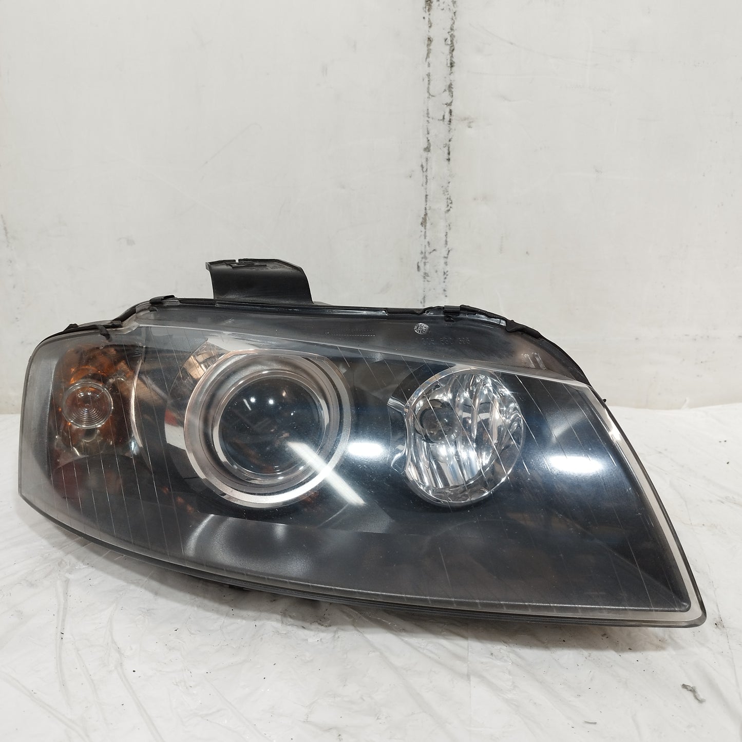 Fanale anteriore dx Xenon Audi A3 (8P / 8PA) 2005-2008 cod: 8P0941030R ecoAC16722