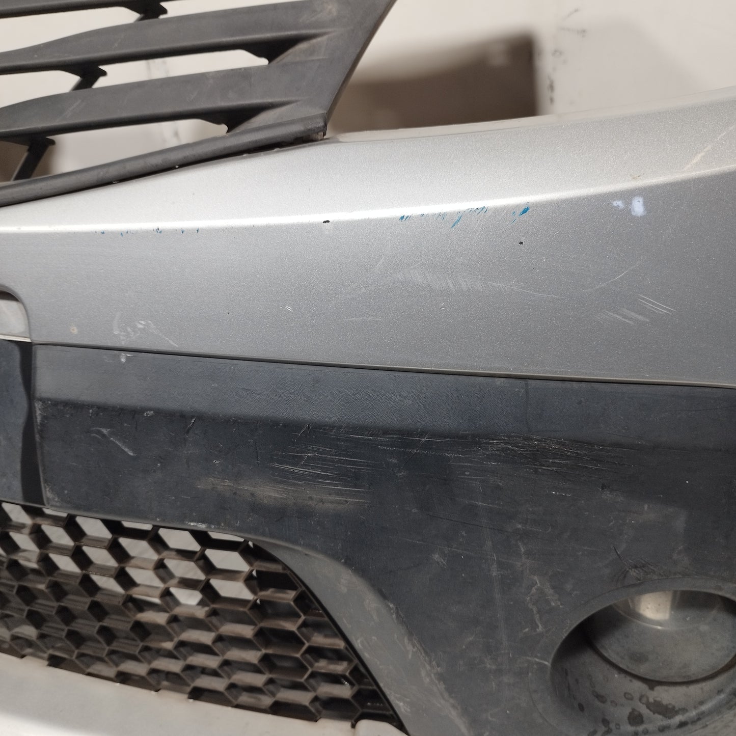 Paraurti anteriore grigio Dacia Sandero Stepway I 2009-2012 ecoAC15385
