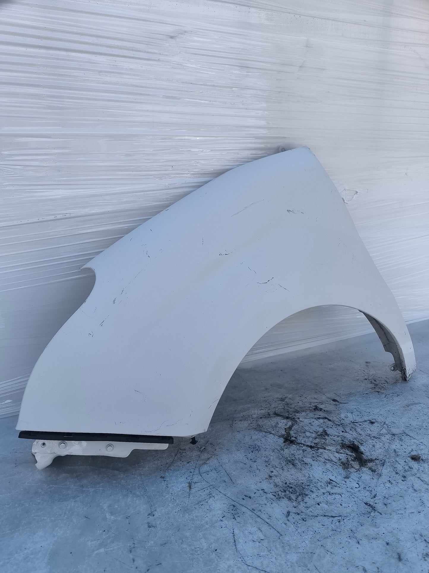 Parafango sx bianco Fiat Doblò anno 2011 ecoAG8308