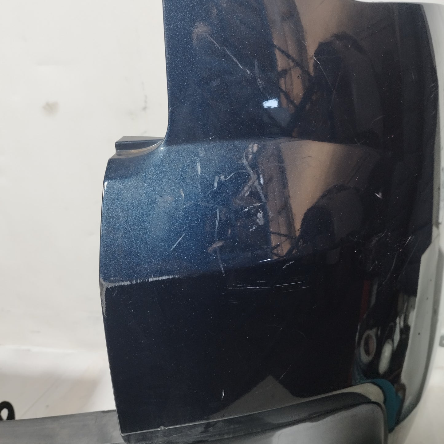 Paraurti posteriore blu scuro Peugeot 3008 2013-2016 Restyling cod: 9685633177 ecoAC15555