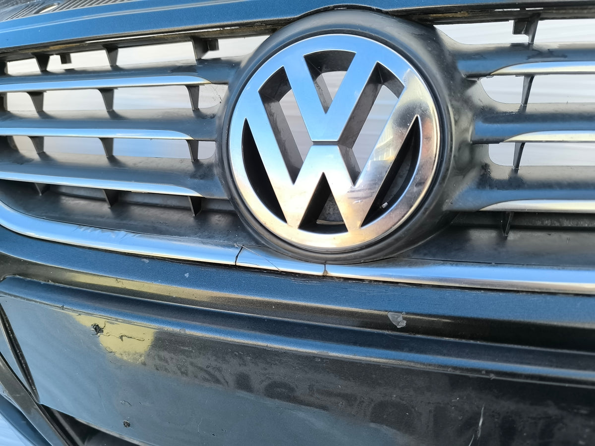 Paraurti anteriore grigio scuro Volkswagen Polo (9N3) 2005-2009 ecoAG10018