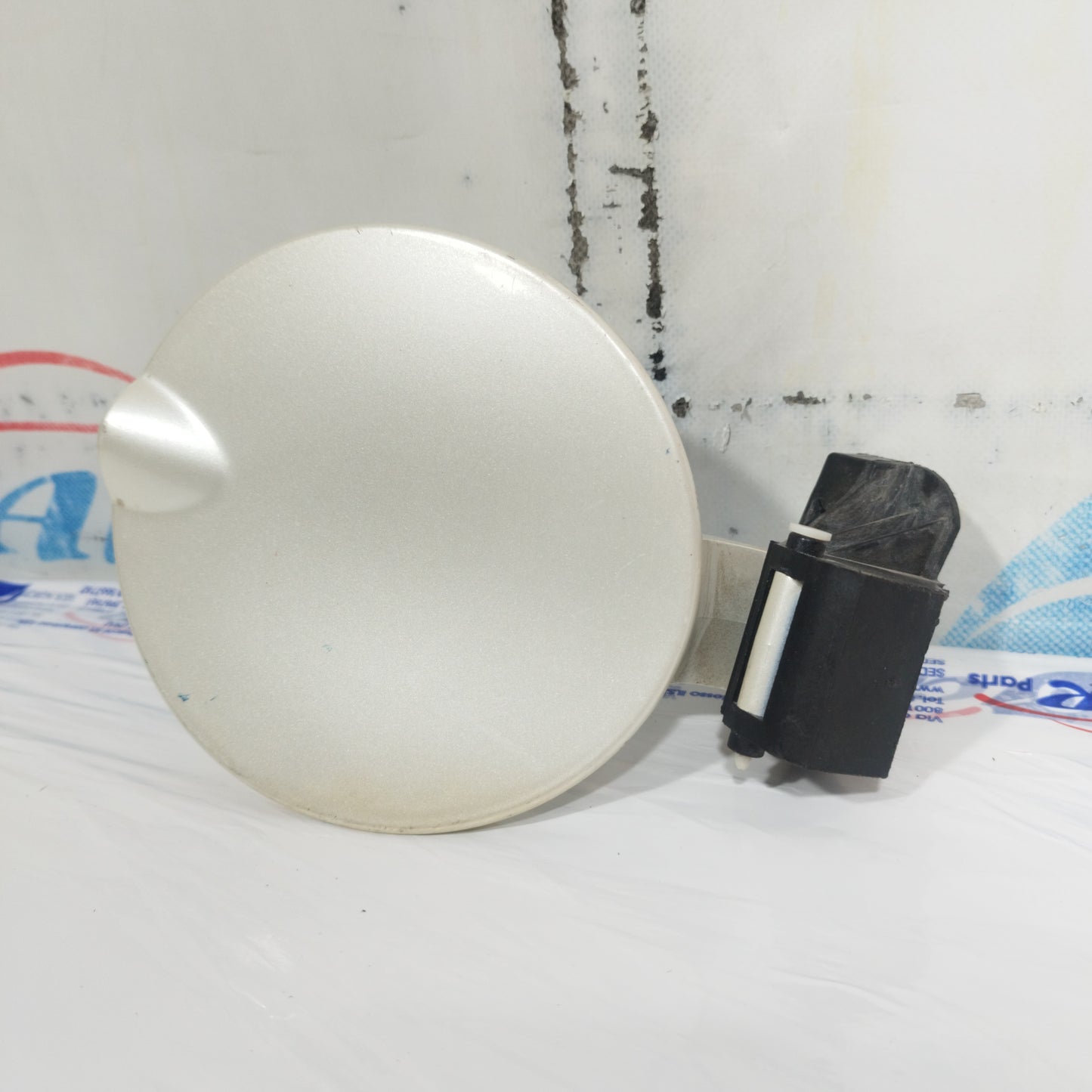 Fuel Door Pearl White Fiat 500 2010 ecoAC10951