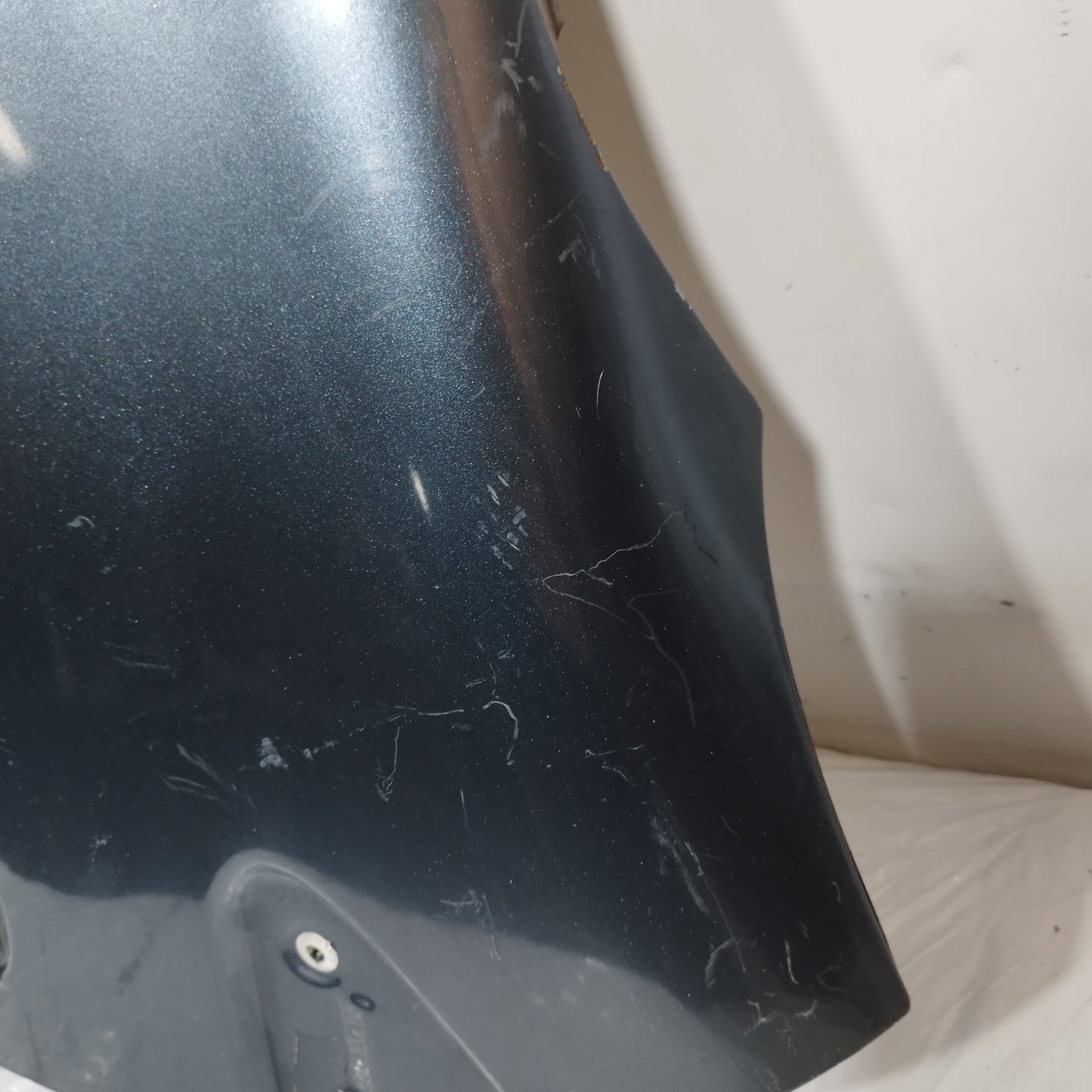 Parafango anteriore sx grigio scuro Toyota Aygo 2006 ecoAC15181