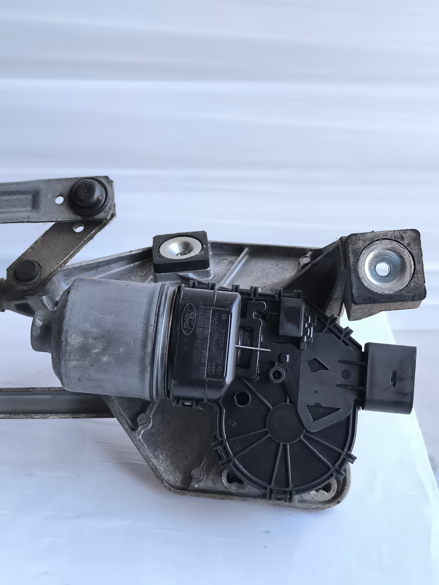 Motorino tergicristalli anteriore Ford Kuga I anno 2008-2012 BOSCH cod: 3397021368 ecoAG8574