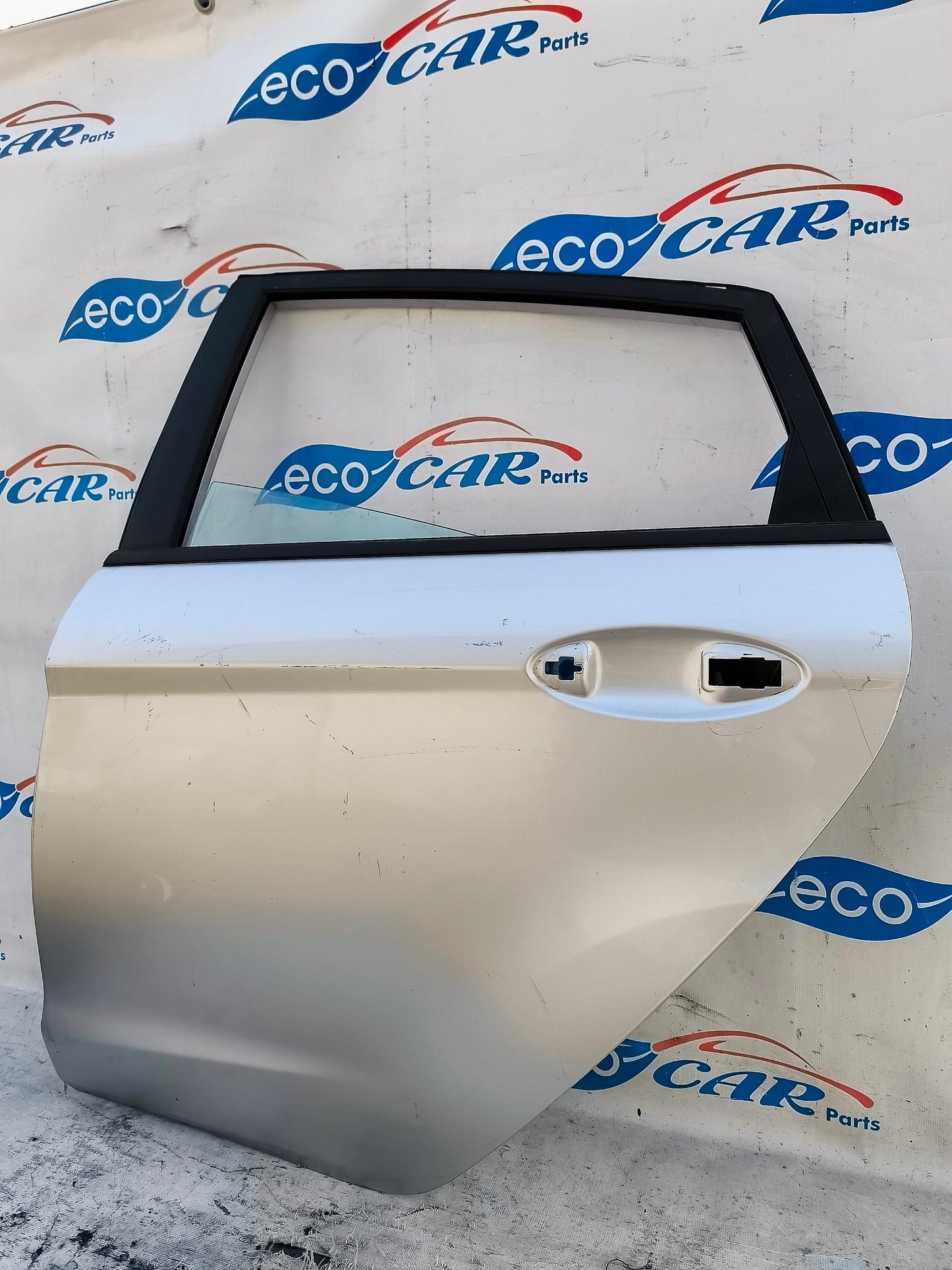 Sportello posteriore sx grigio argento Ford Fiesta 2012 ecoAG6161