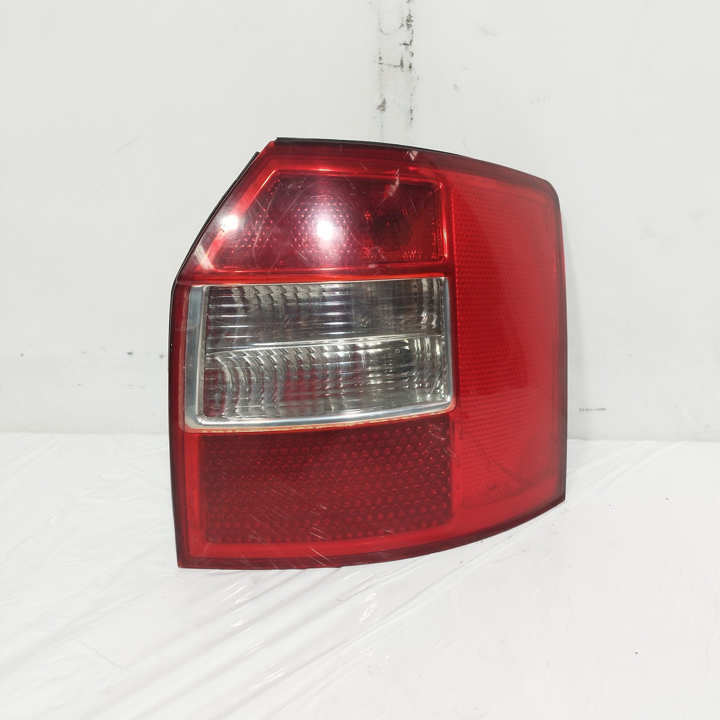 Fanale posteriore dx Audi A4 SW 2003 DEPO cod: 15-441-1971R-B ecoAC14568