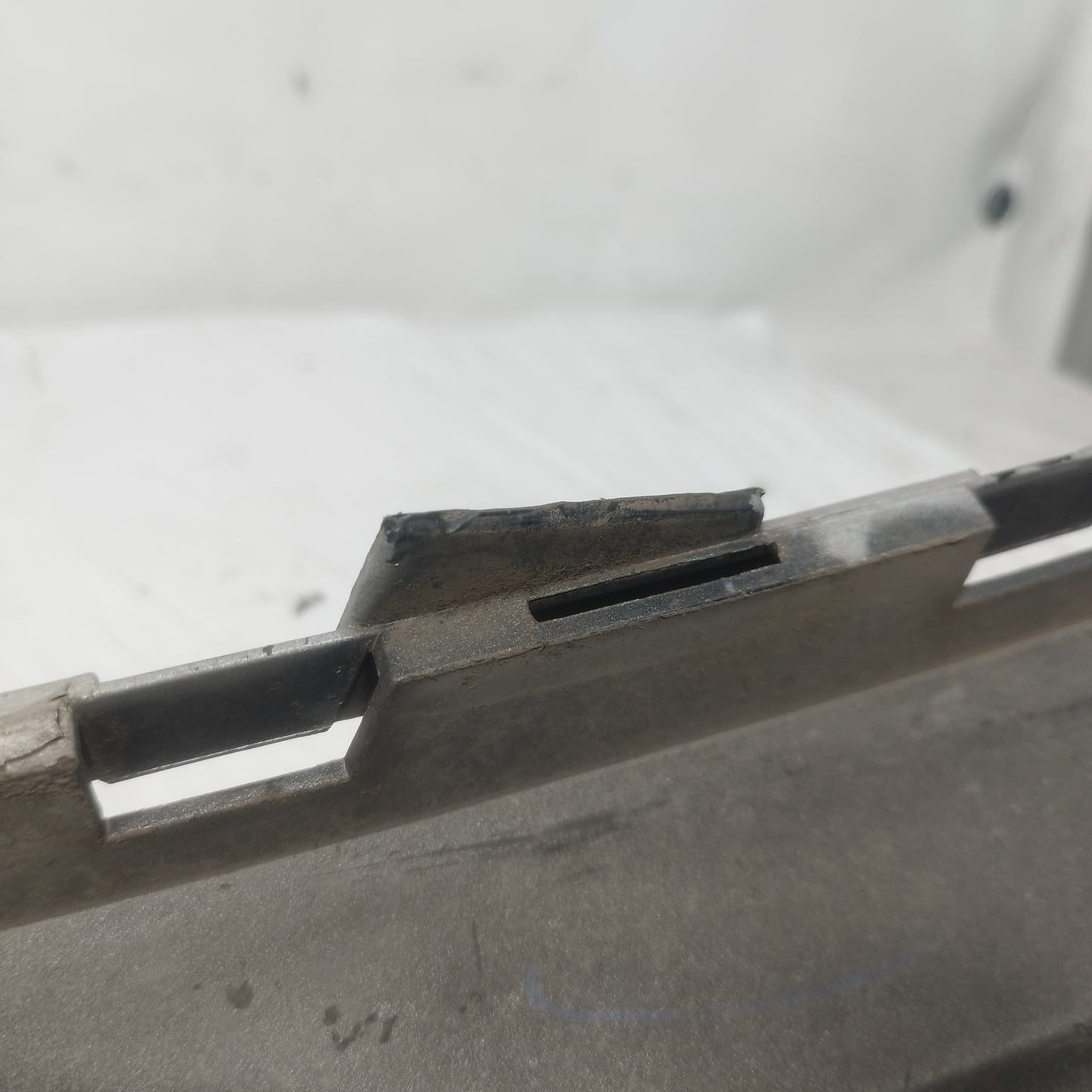 Paraurti anteriore grigio Peugeot 207 2006 ecoAC14494