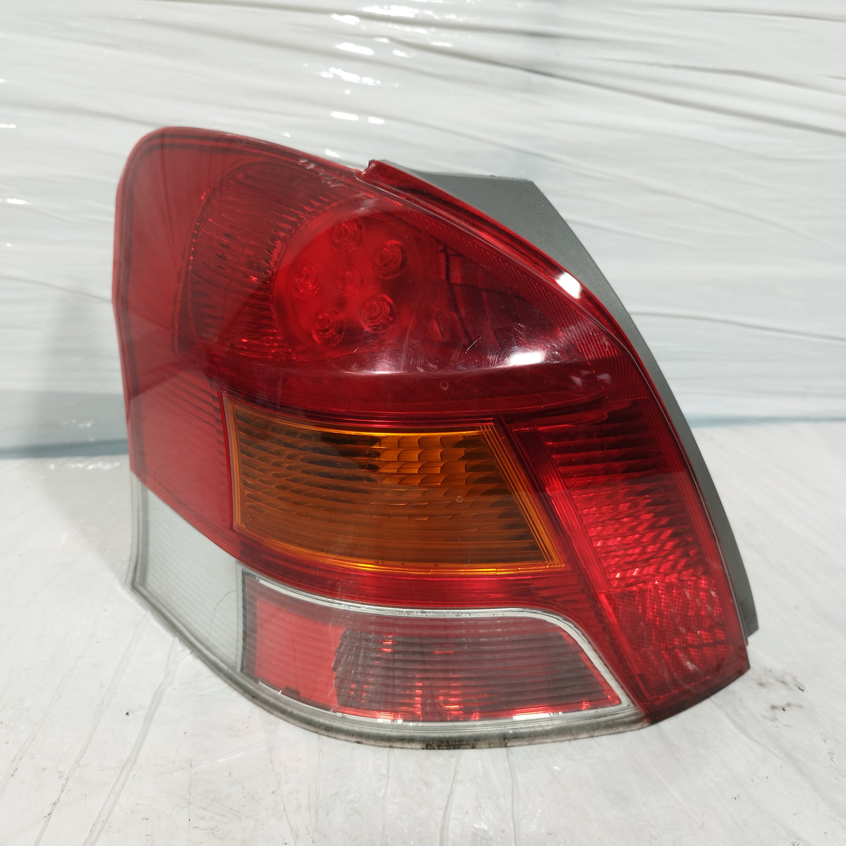 Fanale posteriore sx a Led Toyota Yaris II (XP90) Restyling 2009-2011 DEPO cod: 08-212-19T3L-F ecoAC16888