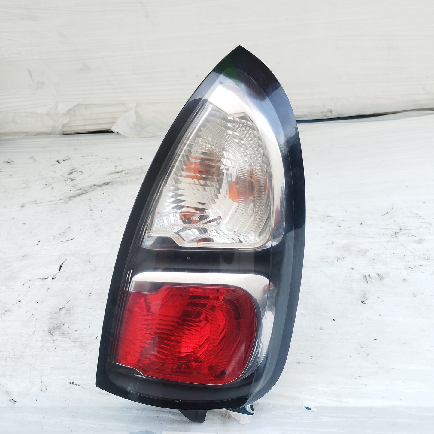 Fanale posteriore dx Citroen C3 Picasso 2009 cod: 9681749180 ecoDM304