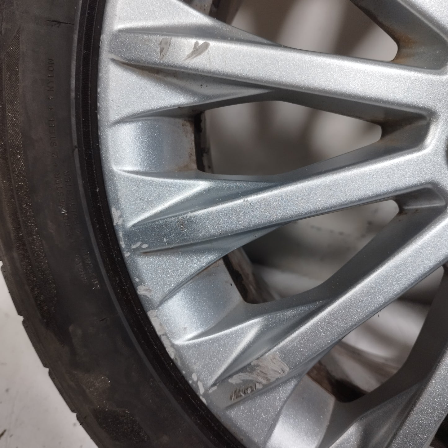 Cerchi in lega con gomme Ford C-Max 2010-2019 ecoAC15358