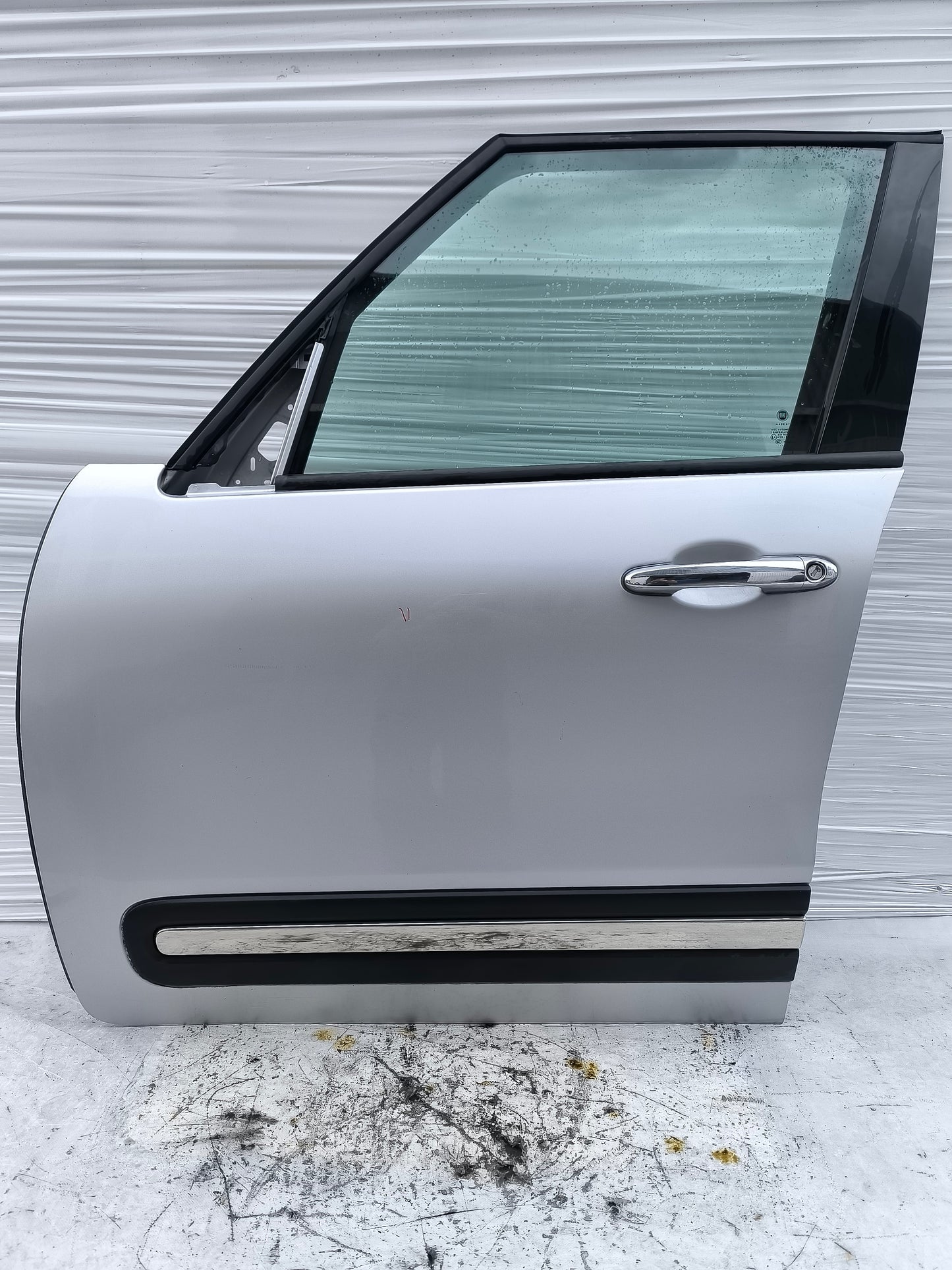 Sportello anteriore sx grigio argento Fiat 500L 2013-2022 ecoAG8442