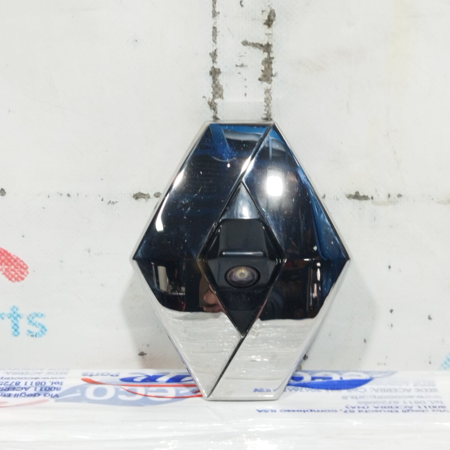 Logo con retrocamera posteriore Renault Clio 2016 Cod: 908899183RC ecoAC10881