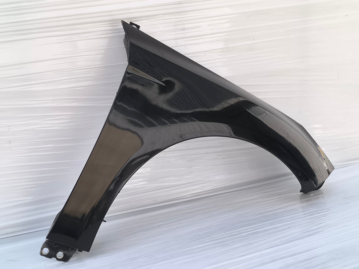Parafango dx Ford Focus III SW anno 2011-2014 ecoAG10010