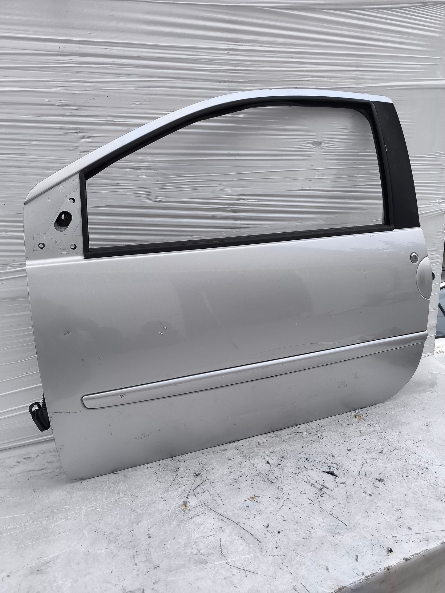 Sportello sx grigio argento Renault Twingo anno 2007-2014 ecoAG8017