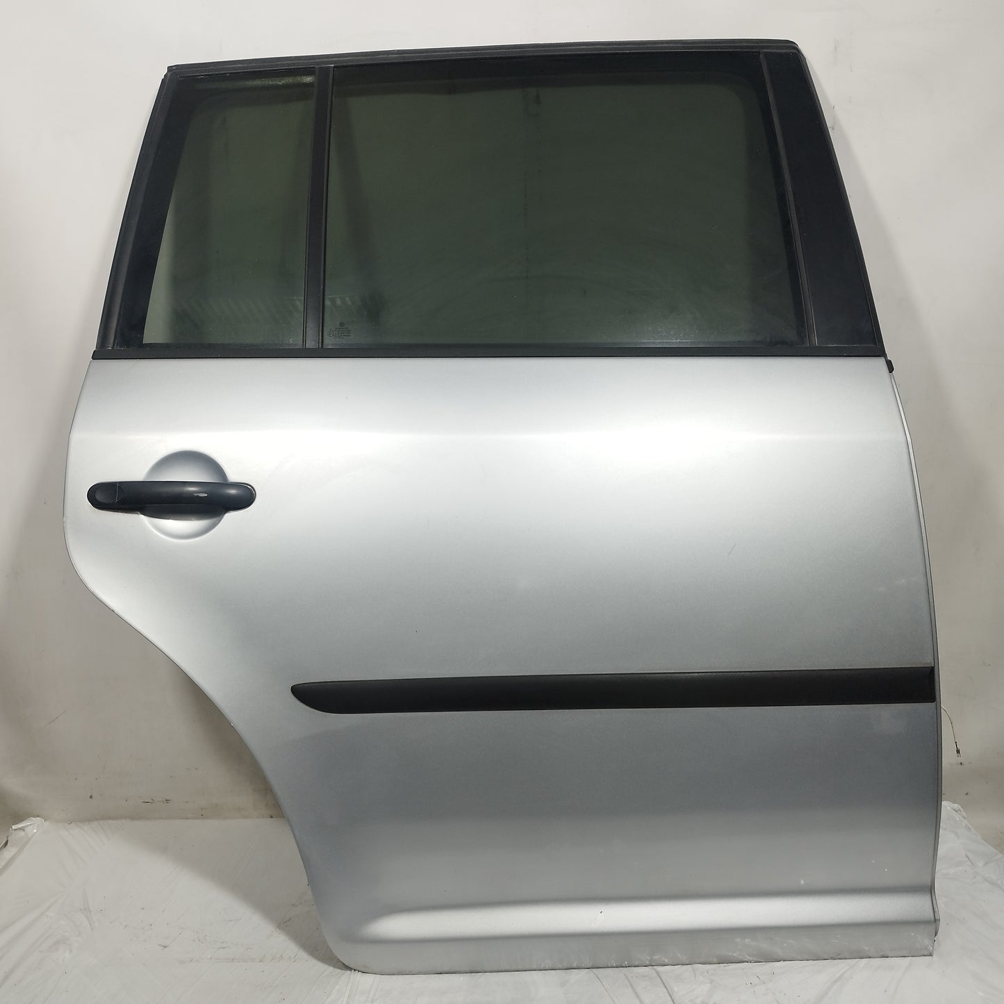 Sportello posteriore dx grigio Volkswagen Touran (1T1 / 1T2 / 1T3) 2003-2015 ecoAC16510