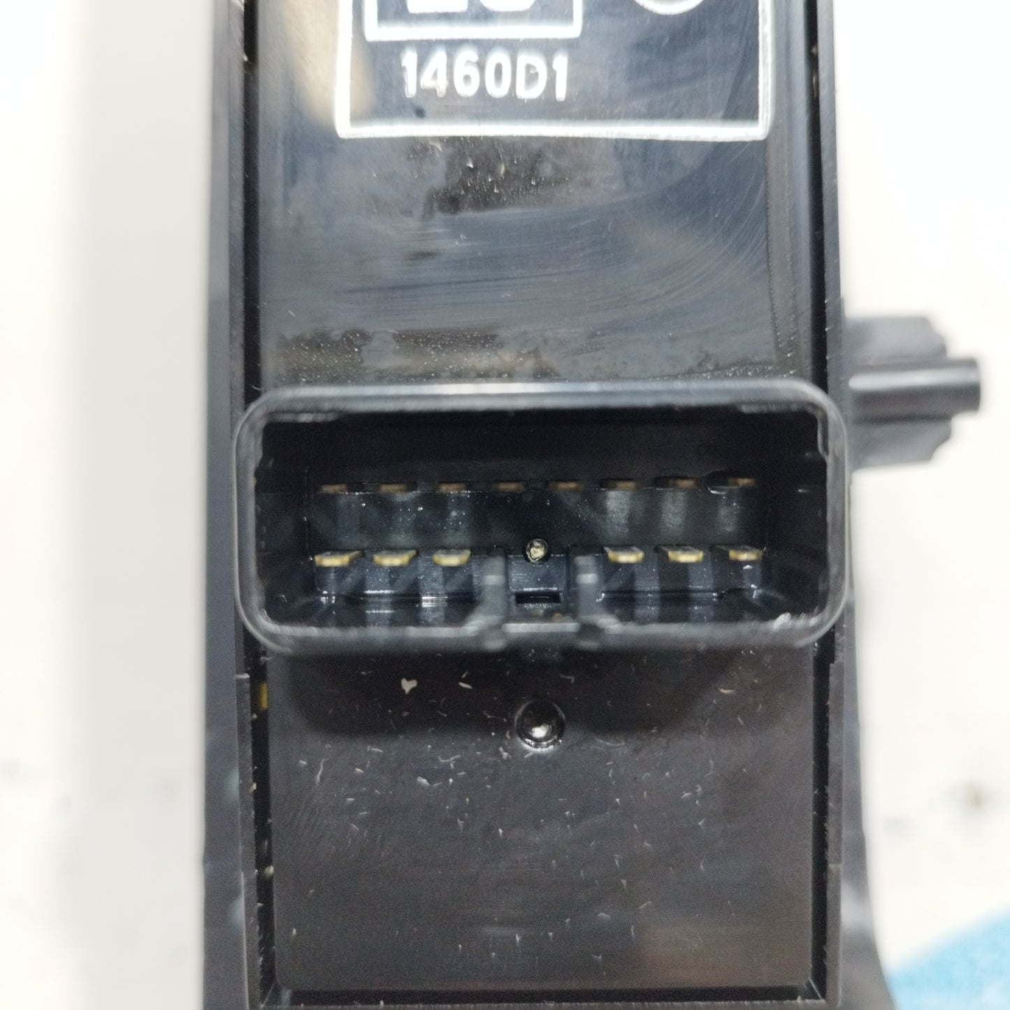 Front left button panel Peugeot 4007 2008 Code: 8608A185 ecoAC9135