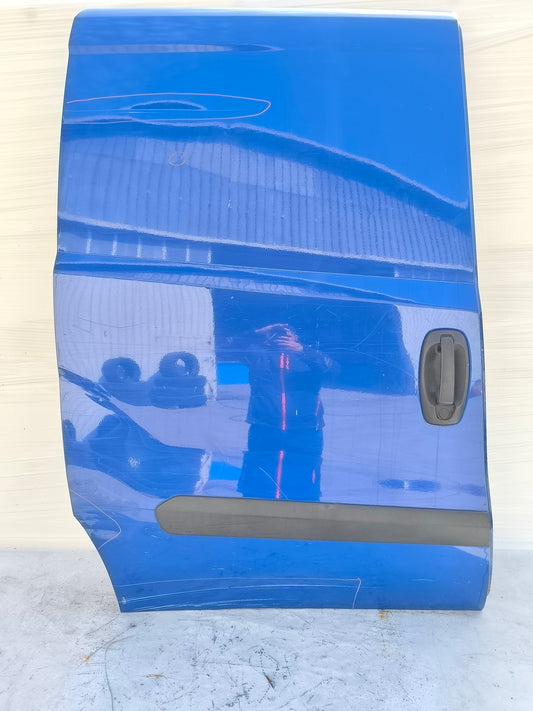 Sportello scorrevole dx blu Fiat Doblò Cargo (263) Restyling anno 2015-2021 ecoAG7937