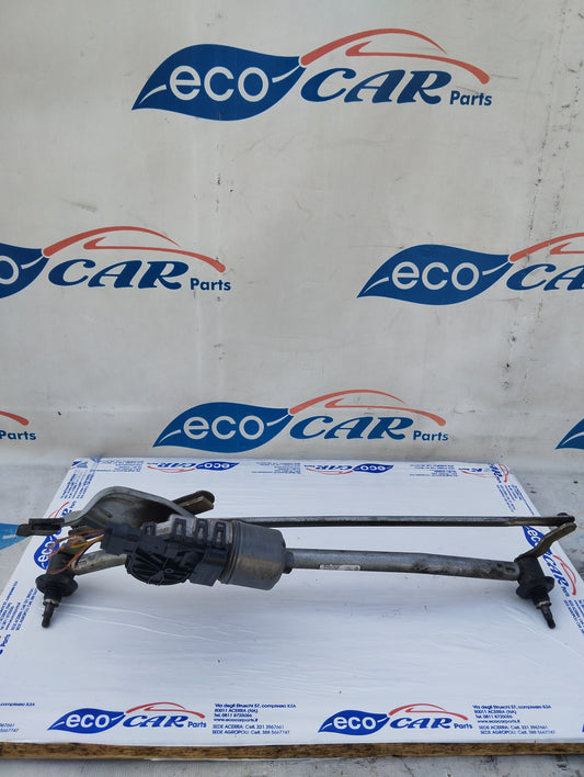 Front windshield wiper motor Dacia Duster / Sandero 2009 code: 0390241544 ecoAG5638