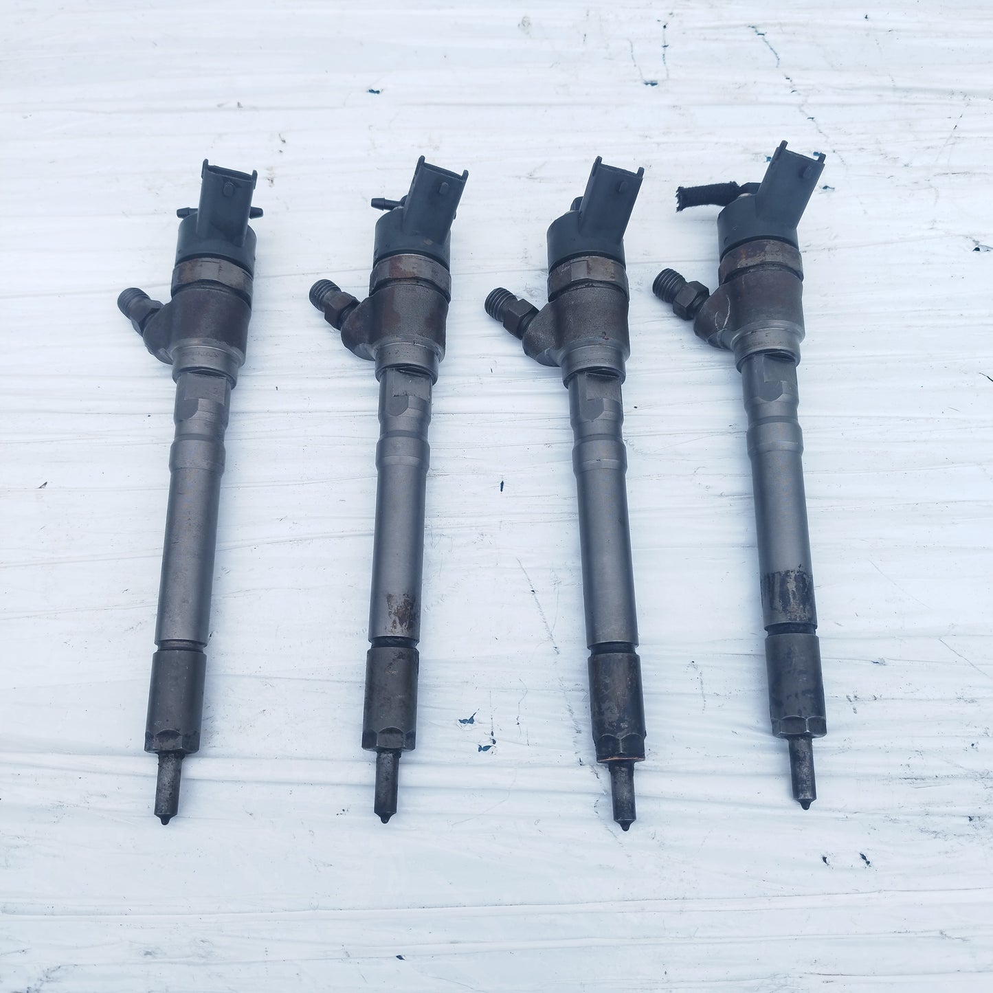 Iniettori Bosch Hyundai / Kia 1.5 / 2.0 CRDI 2001-2010 cod: 0445110064 / 33800-27000 ecoAC15712