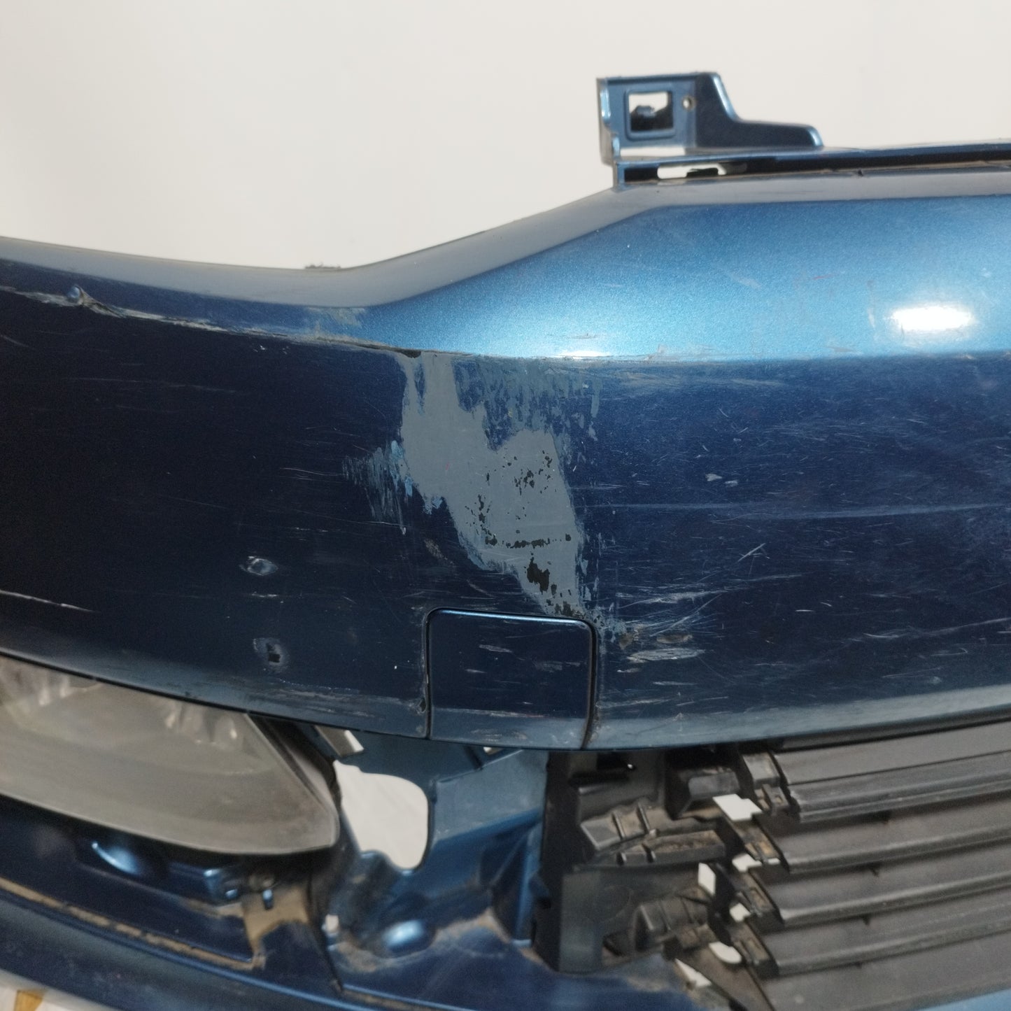 Blue Front Bumper Volkswagen Polo 2014 ecoAC11747