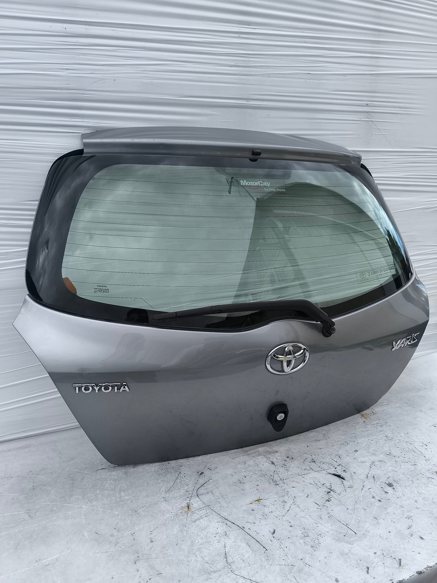 Portellone grigio Toyota Yaris anno 2006-2011 ecoAG7991