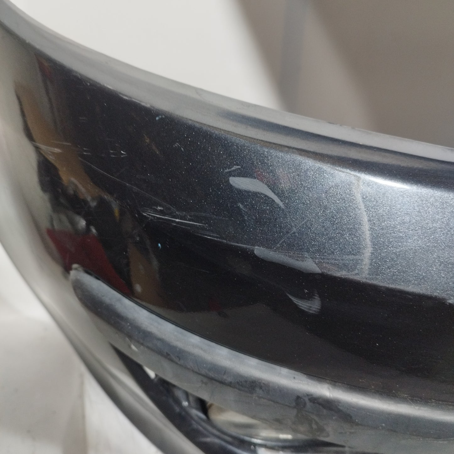 Dunkelgraue Frontstoßstange Renault Clio 2007 ecoAC11693