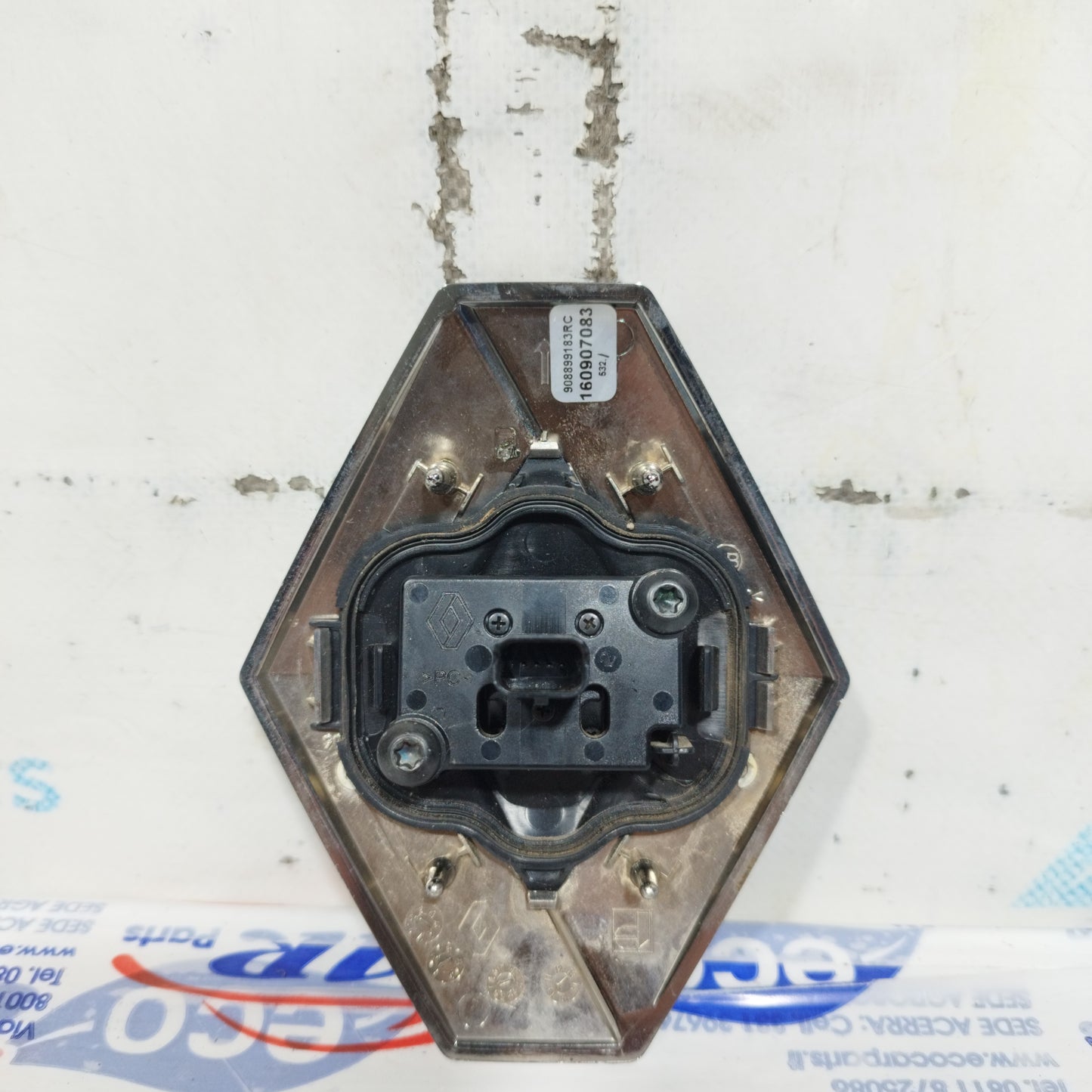 Logo con retrocamera posteriore Renault Clio 2016 Cod: 908899183RC ecoAC10881